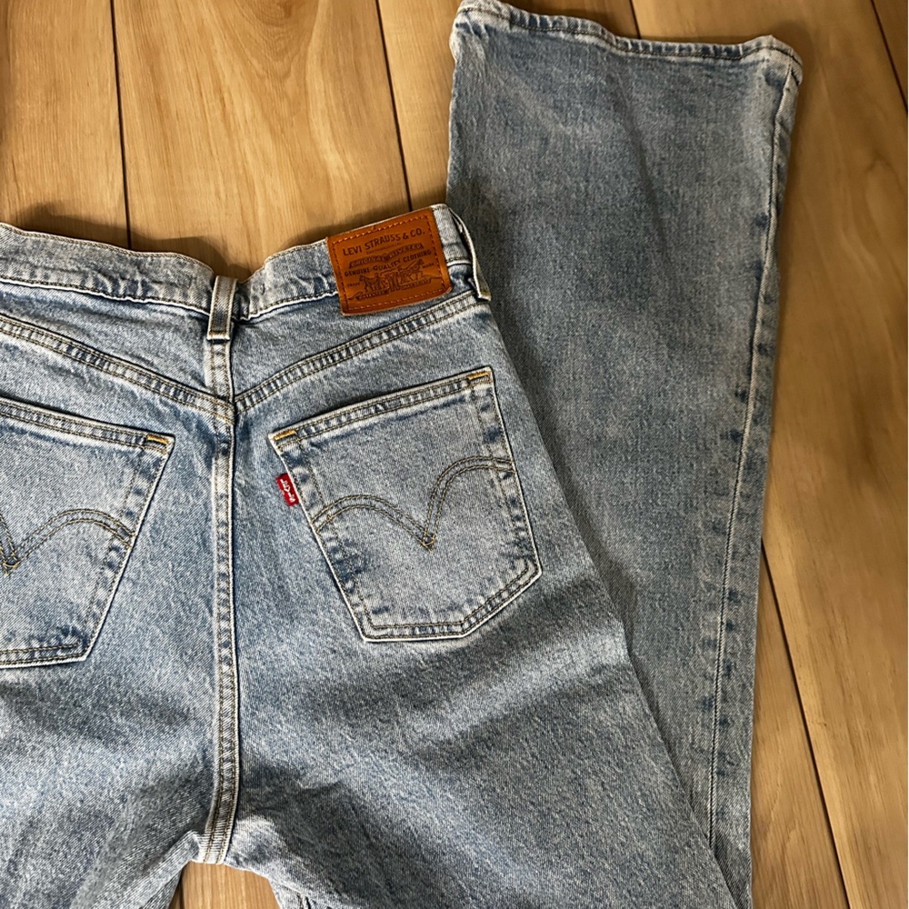 Levi’s Denim - Women’s Size 26 Ribcage Flare